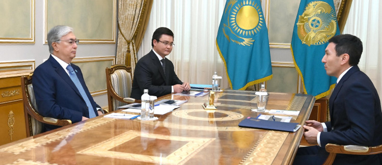 Kassym-Jomart Tokayev receives Nurlan Zhakupov, Chairman of the Management Board of Samruk-Kazyna JSC