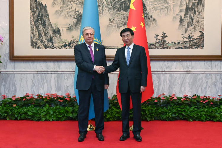 The President held talks with Wang Huning, Chairman of the National Committee of the Chinese People's Political Consultative Conference