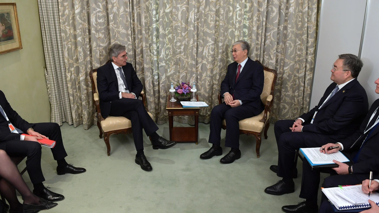 Kassym-Jomart Tokayev meets Joe Kaeser, President and Chief Executive Officer of Siemens AG 