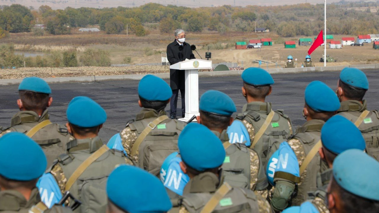 Қазақстан Президенті – Қарулы Күштердің Жоғарғы Бас қолбасшысы кешенді бітімгершілік оқу-жаттығу жиынына қатысты 