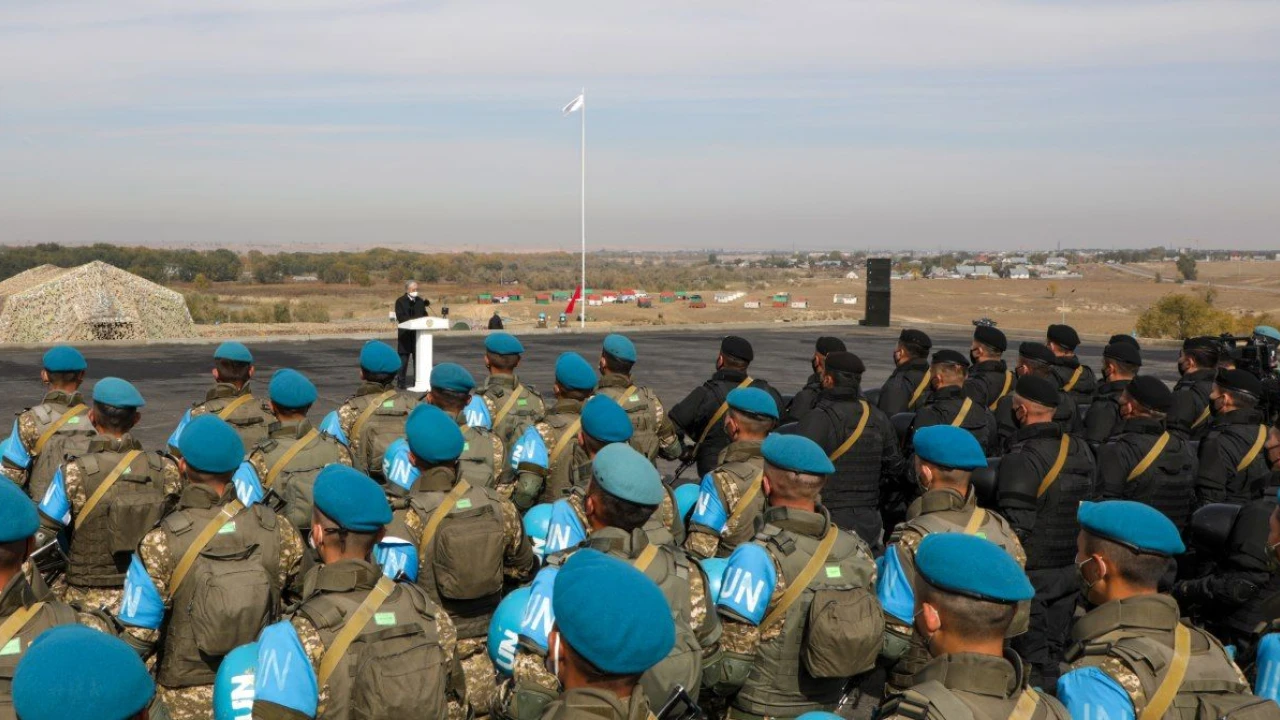 Қазақстан Президенті – Қарулы Күштердің Жоғарғы Бас қолбасшысы кешенді бітімгершілік оқу-жаттығу жиынына қатысты 