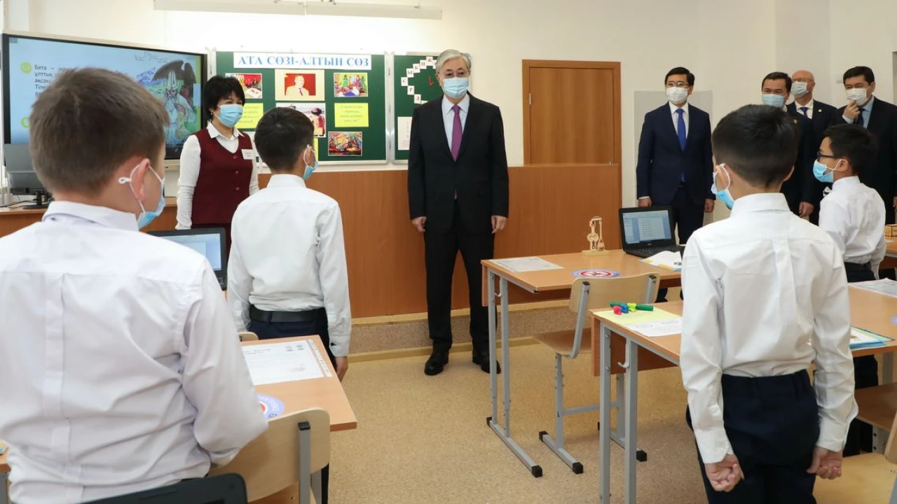 The Head of State visits new school in Karaganda 