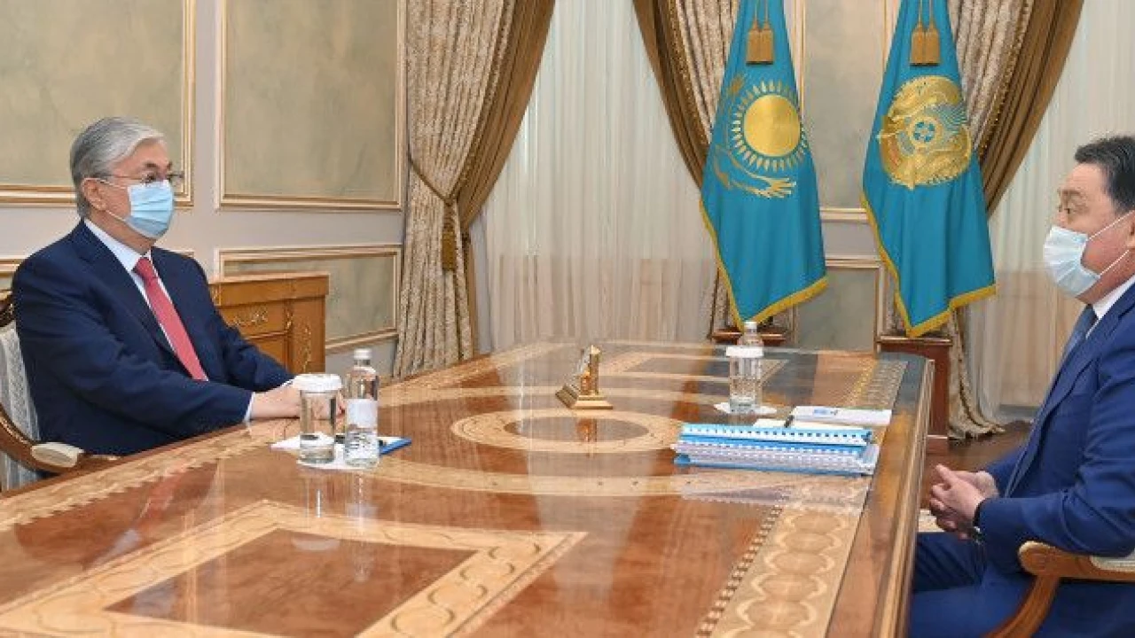 President Kassym-Jomart Tokayev receives Prime Minister Askar Mamin 