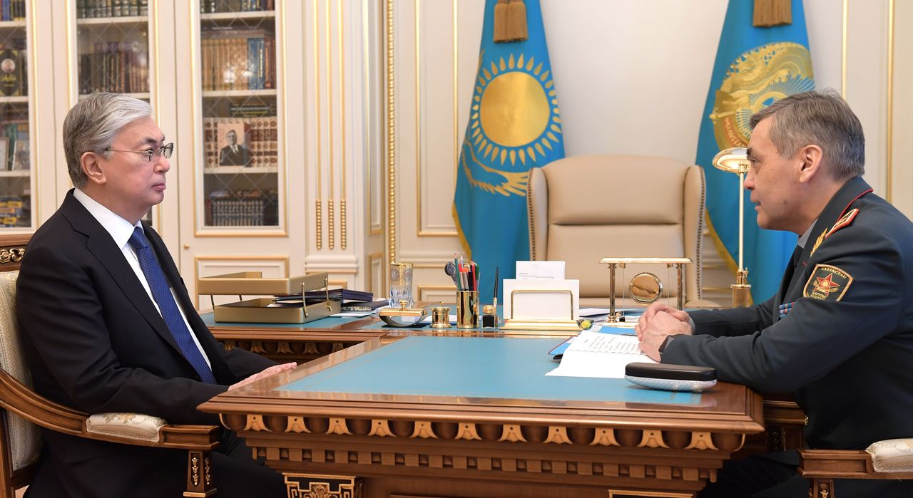 President Kassym-Jomart Tokayev receives Defense Minister Nurlan Yermekbayev