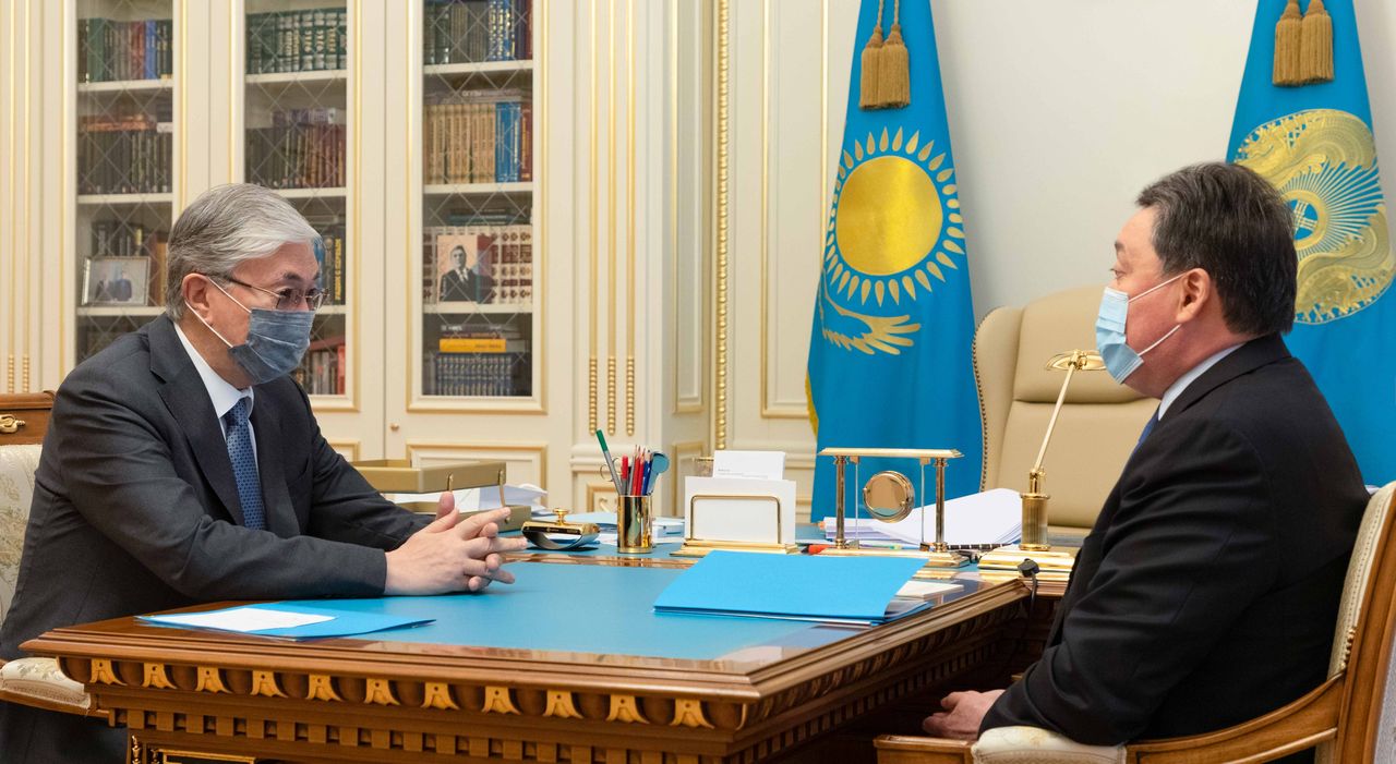 The Head of State receives Prime Minister Askar Mamin