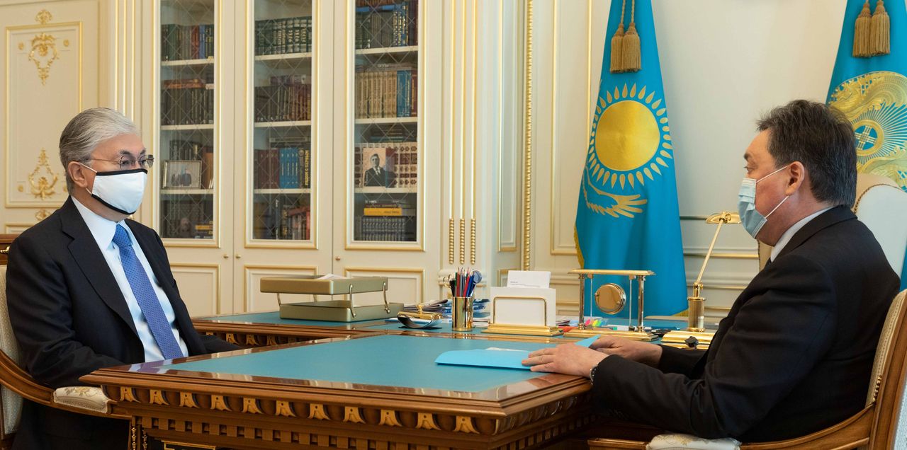 President Kassym-Jomart Tokayev receives Prime Minister Askar Mamin