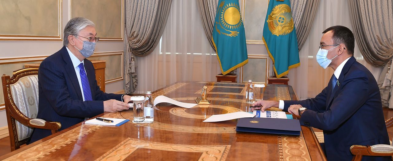 The President receives Chairman of the Senate of the Parliament Maulen Ashimbayev