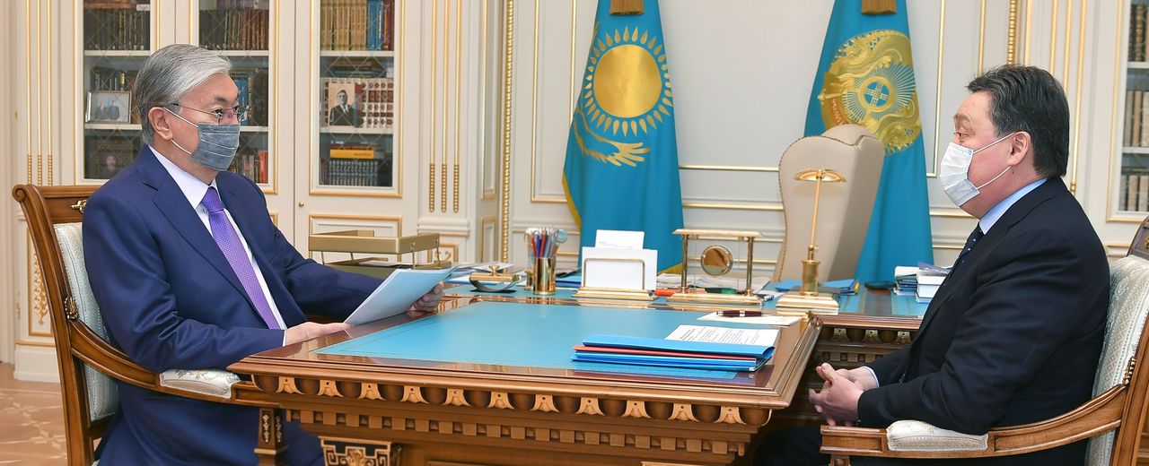 President Kassym-Jomart Tokayev receives Prime Minister Askar Mamin