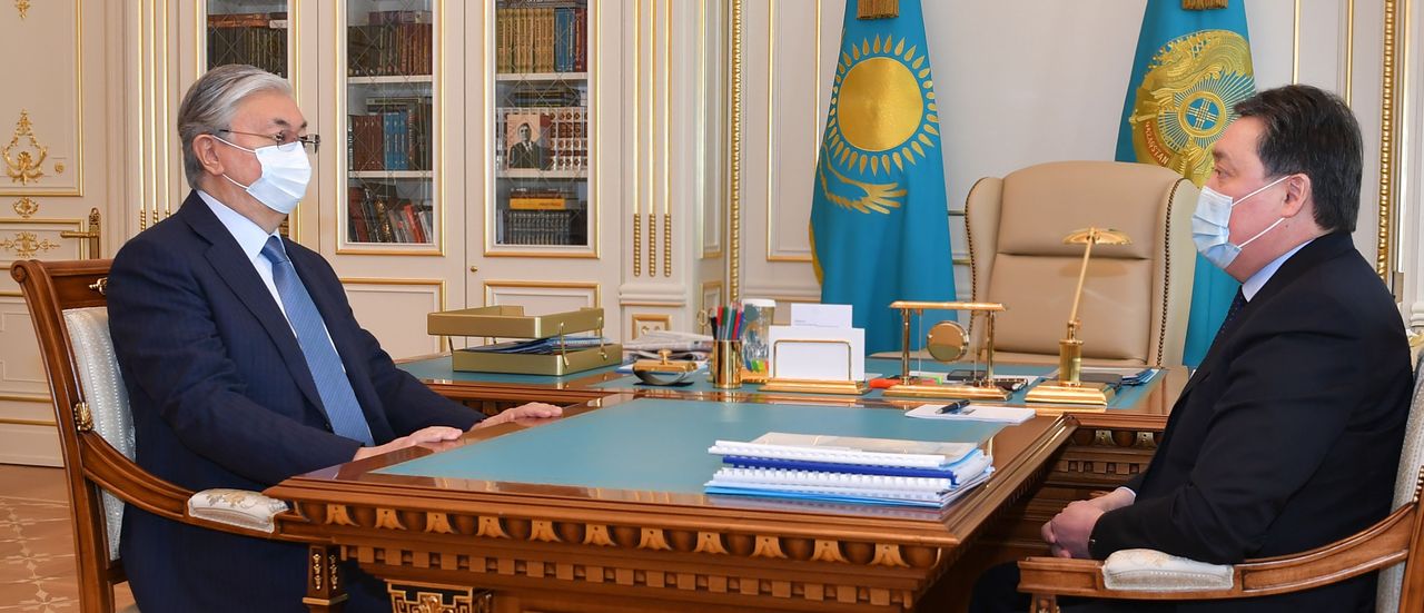 The President receives Prime Minister Askar Mamin