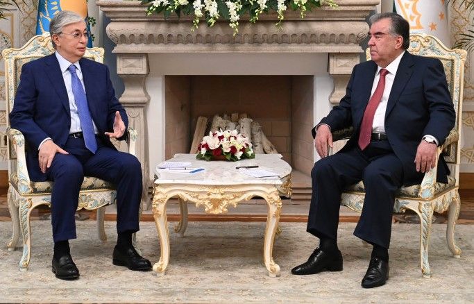 President Kassym-Jomart Tokayev meets President Emomali Rahmon of Tajikistan in Dushanbe